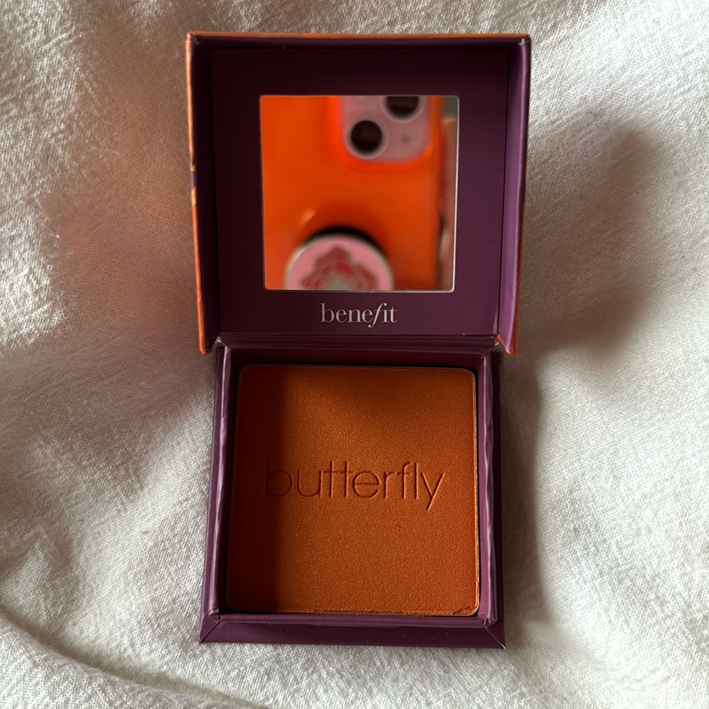 Benefit Cosmetics Butterfly Golden Orange Blush